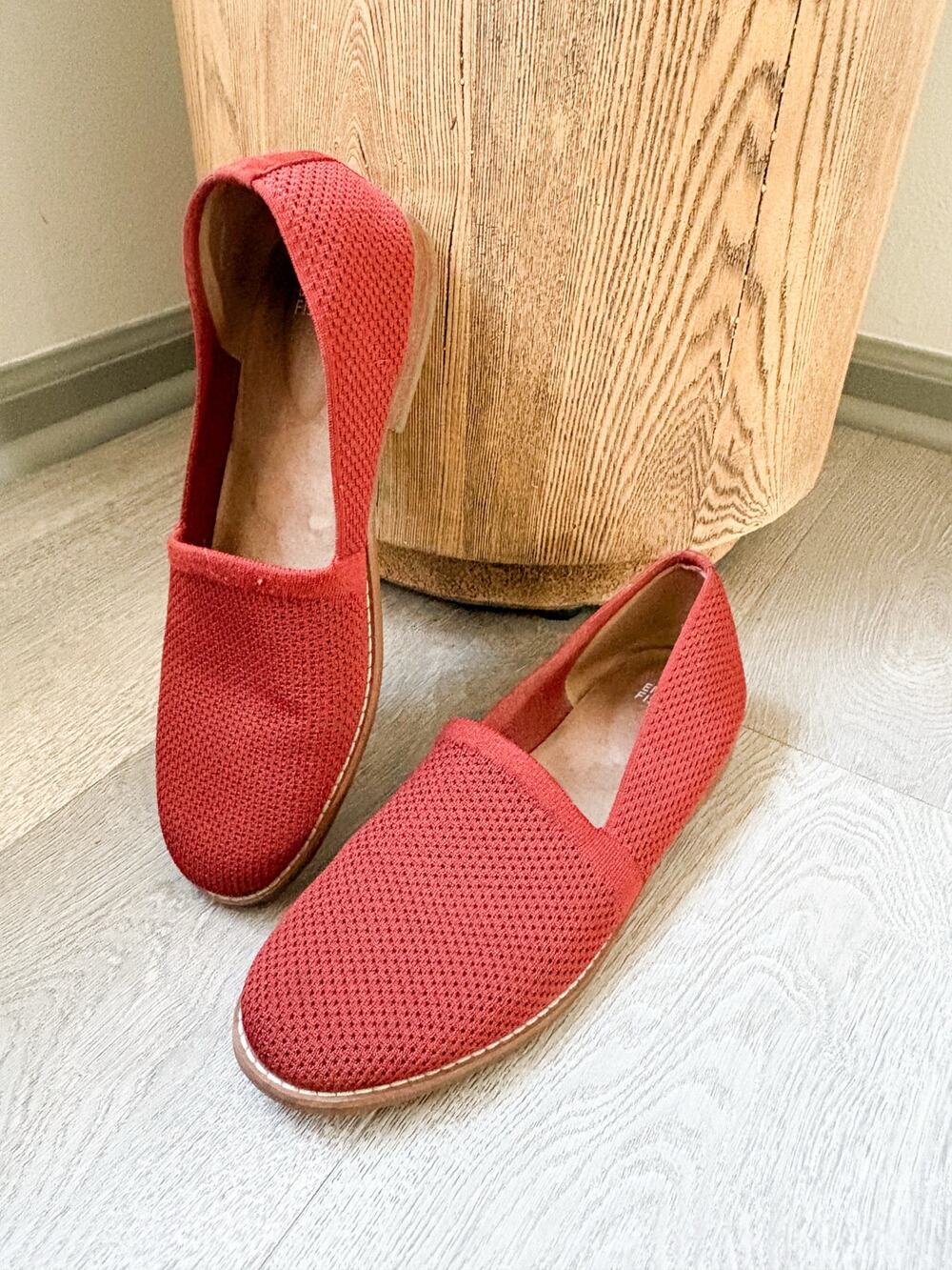 Eileen Fisher Demi Serrano Stretch Knit Loafers Size 10 Rust Red Flats